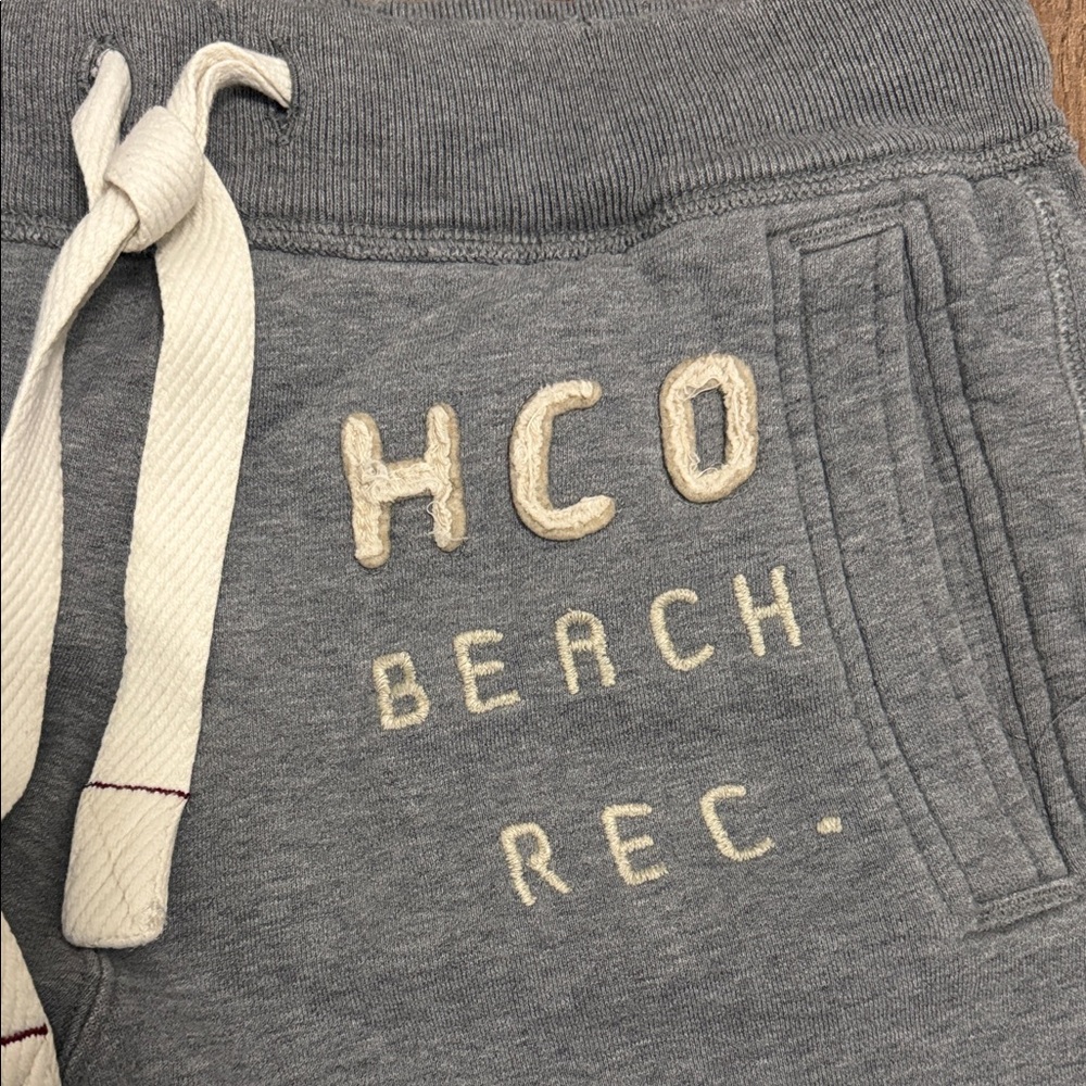 Hollister men’s  Heather Gray Joggers - Picture 2 of 10